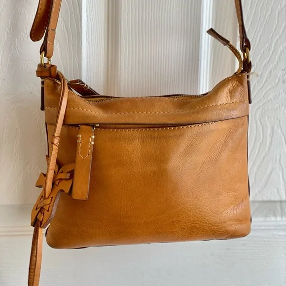 Fryer Carson medium leather crossbody bag in great condition 10 by 8.5 inches - Picture 3 of 7